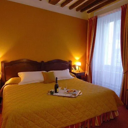 Hotel Amarante Beau Manoir 4*