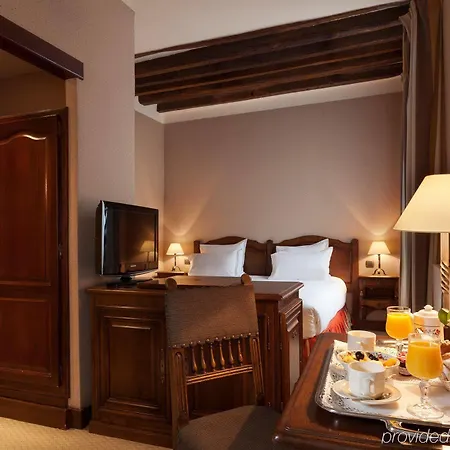 Amarante Beau Manoir Paris