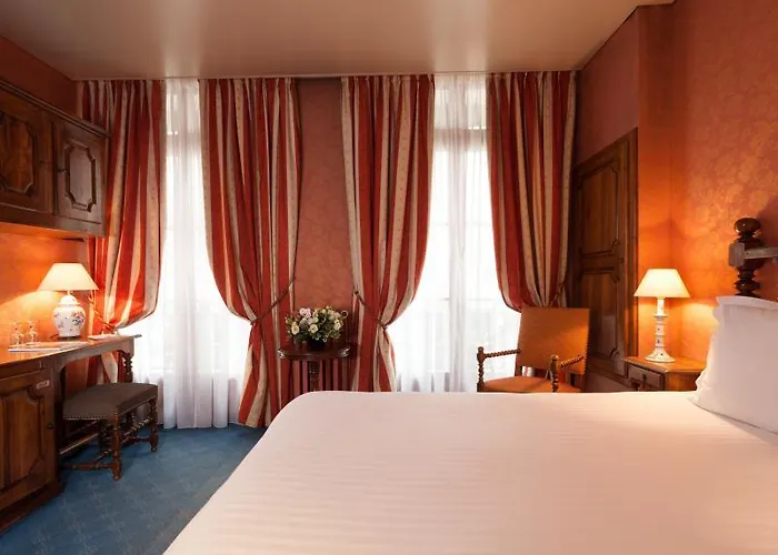 Hotel Amarante Beau Manoir 4*